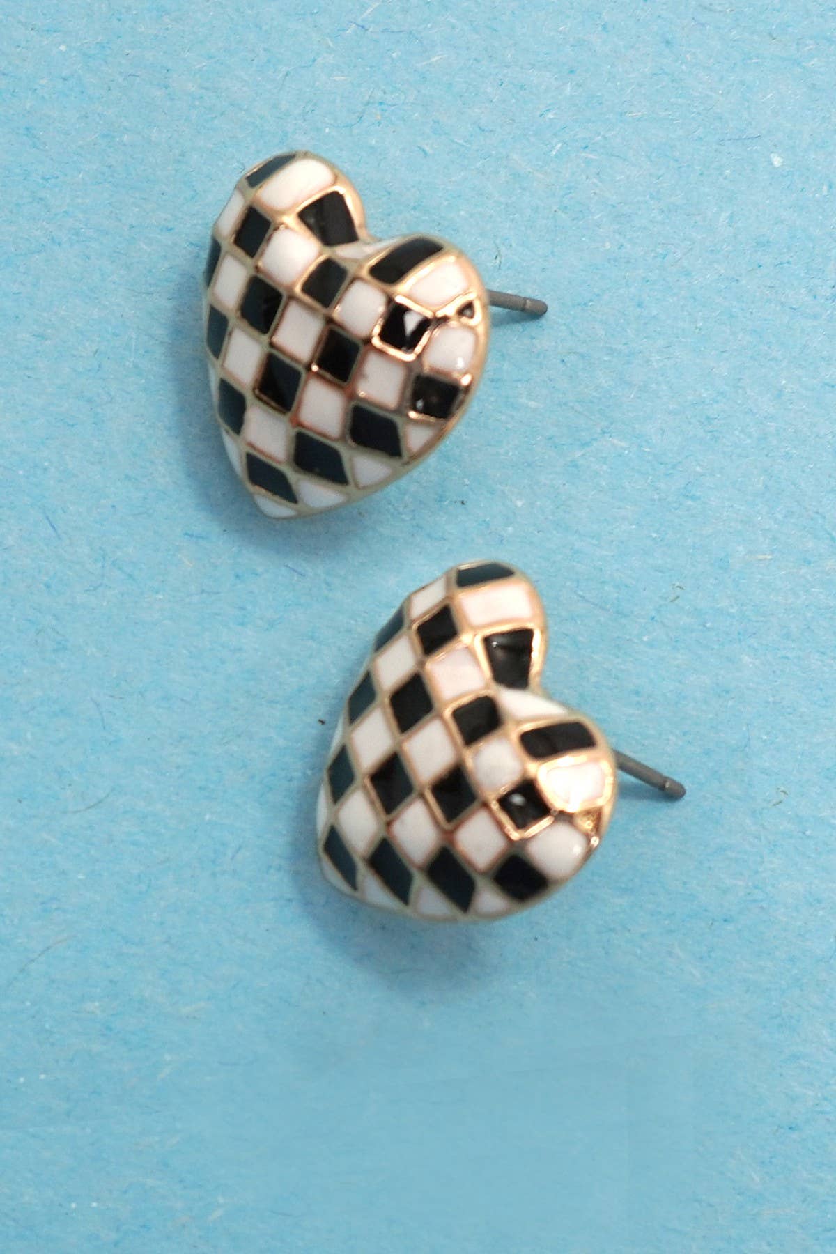 CHECKER HEART STUDS
