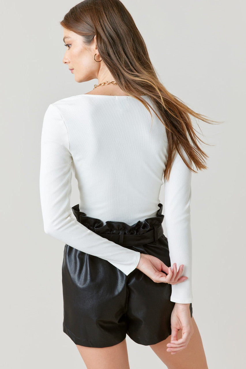 Twist Front Top